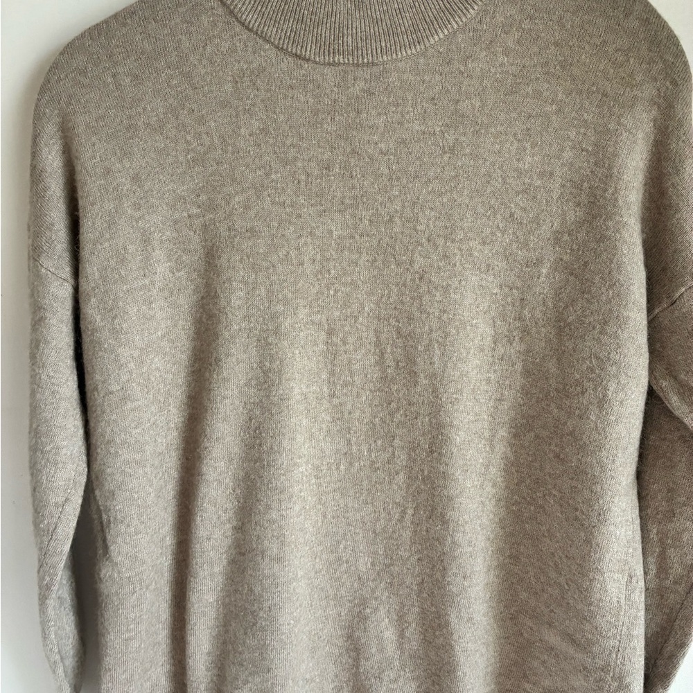 Madewell Turtleneck Sweater in Light Beige